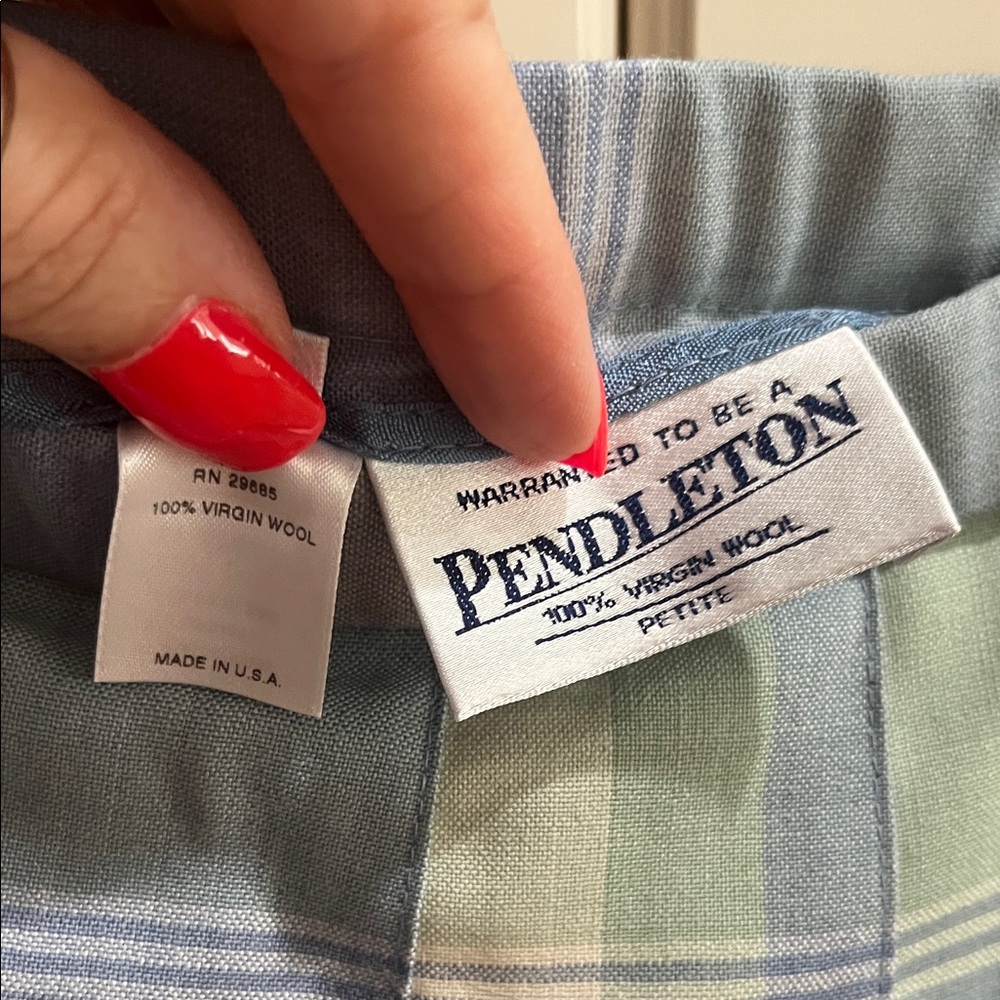 Pendleton Checkered Skirt in Blue and Green 100% wool vintage - Picture 2 of 2